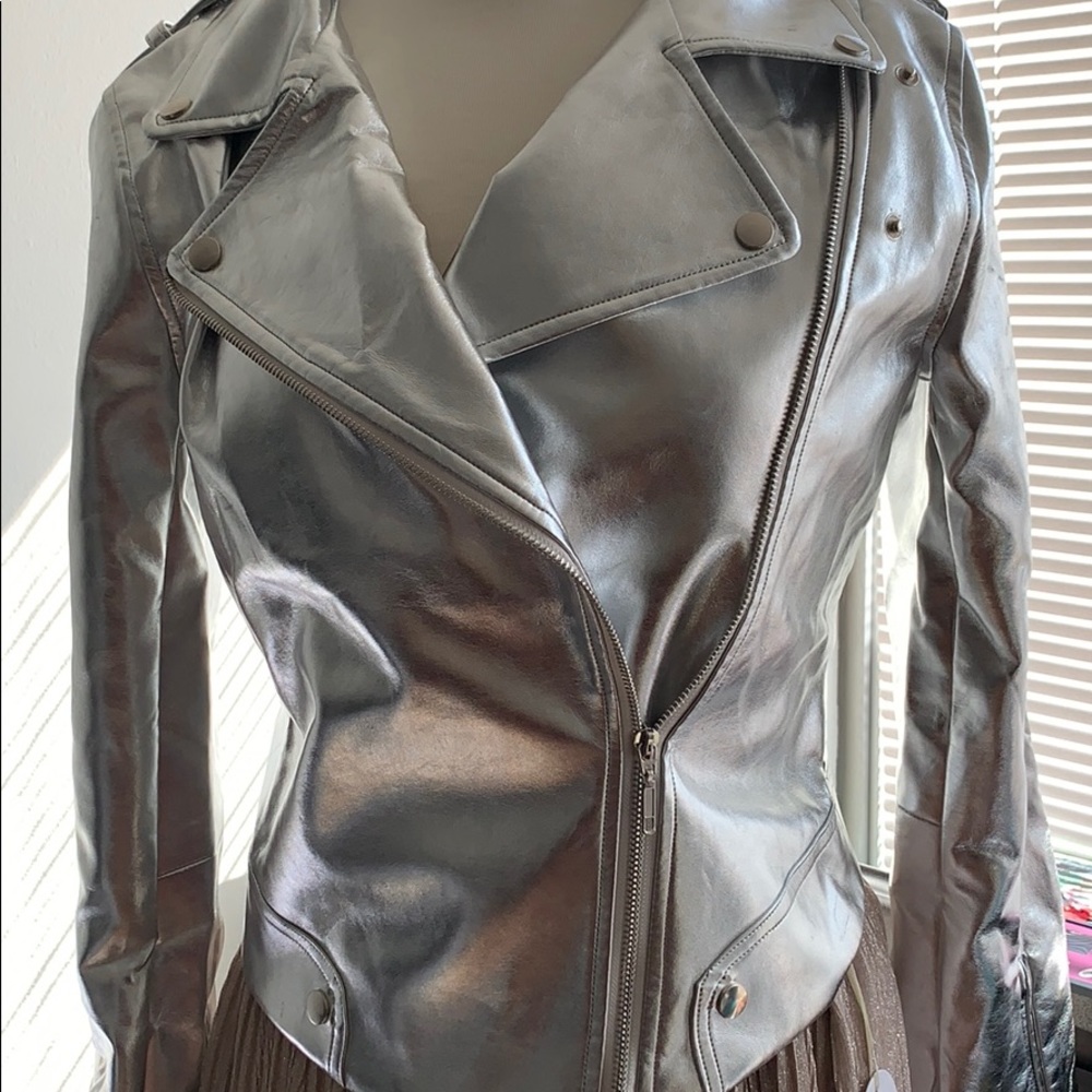 Silver Jacket - image 2